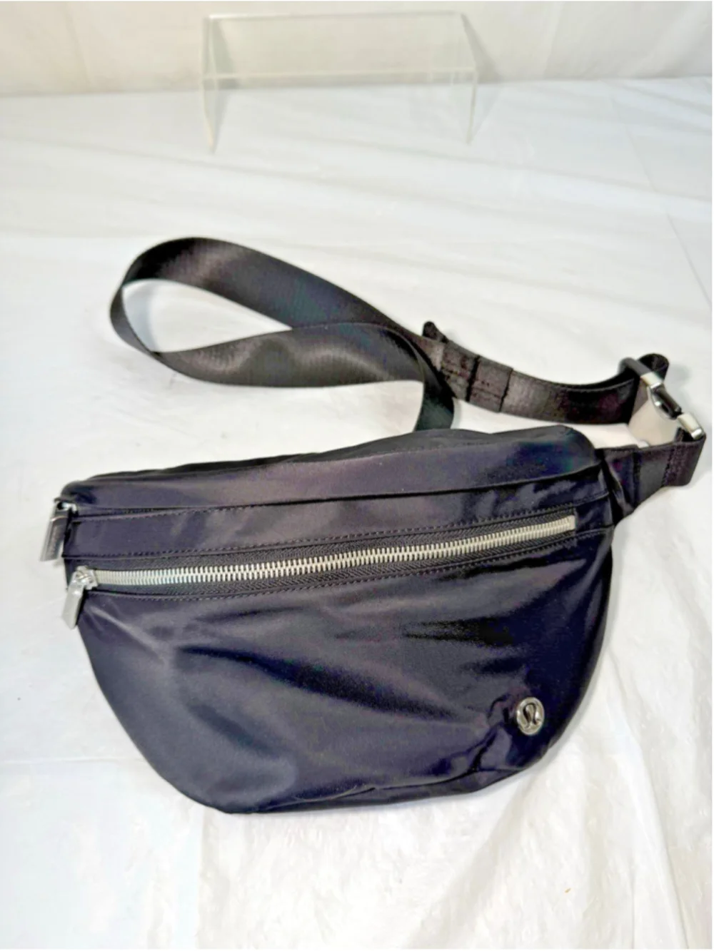 Lululemon City Adventurer Belt Bag 2.5L Silver Tone Hardware Black new